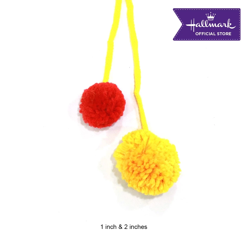 pompoms yellow 1